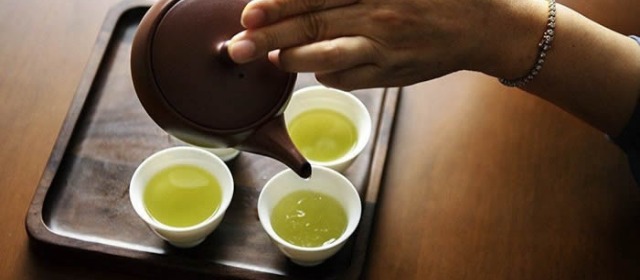 俄罗斯专家列出可以延长青春的食品：每天喝2-3杯绿茶