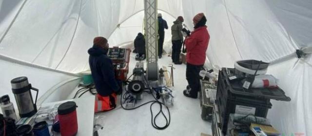 科学家正在南极寻找最古老冰：近期发现来自260万前的样本